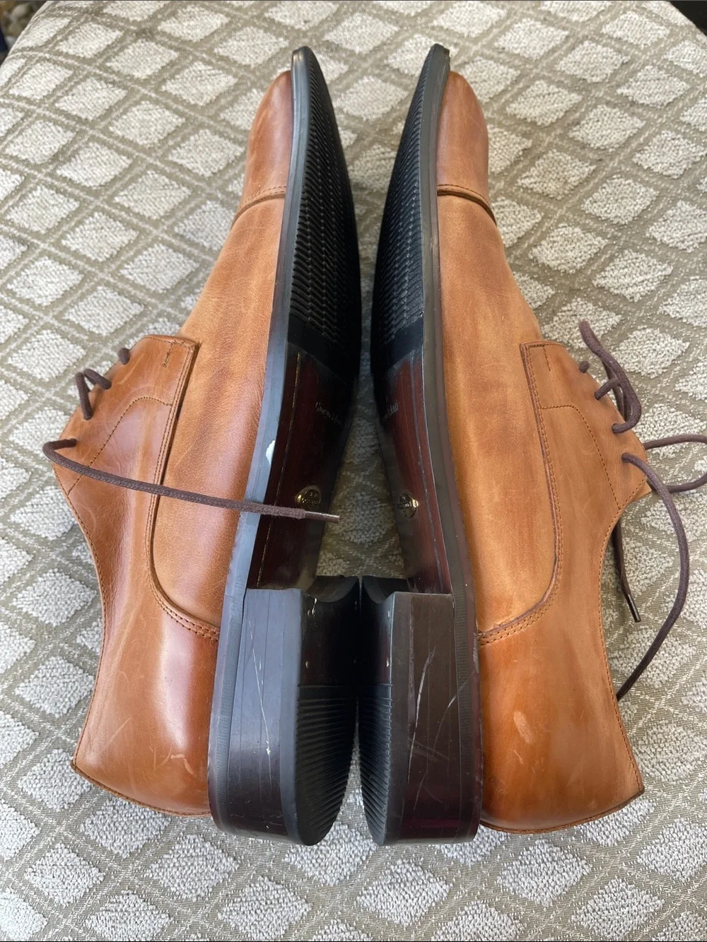 Tan Leather Lace-Up Derby Shoes